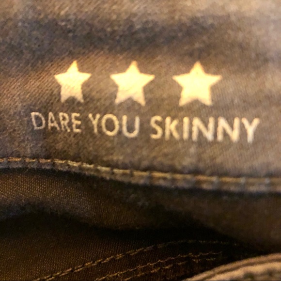 ☀️☀️☀️ 4/$20 Celebrity Pink Dare You Skinny jeans! - Picture 7 of 8